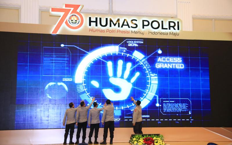Irjen Sandi Resmikan Dua Perkadiv di Sarasehan HUT ke-73 Humas Polri