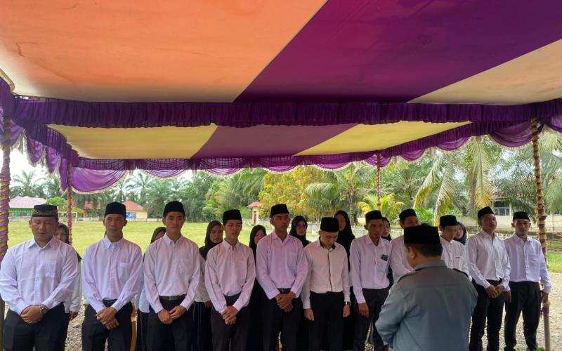 Pelantikan dan Pembekalan Pengawas Tempat Pemungutan Suara (PTPS) Penyelenggaraan Tahapan Pemilihan Kepala Daerah Serentak Tahun 2024.