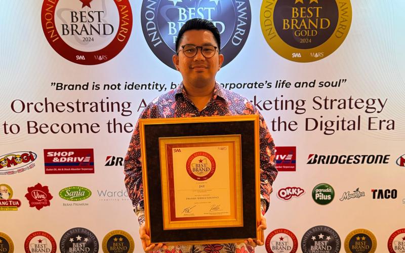 JNE Raih Indonesia Best Brand Award (IBBA) 2024 kategori Jasa Pengiriman 