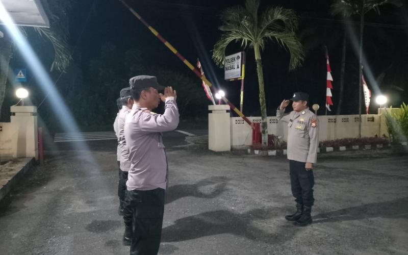 Polsek Nasal Gelar Apel Malam Piket Yanmas untuk Tingkatkan Kesiapsiagaan