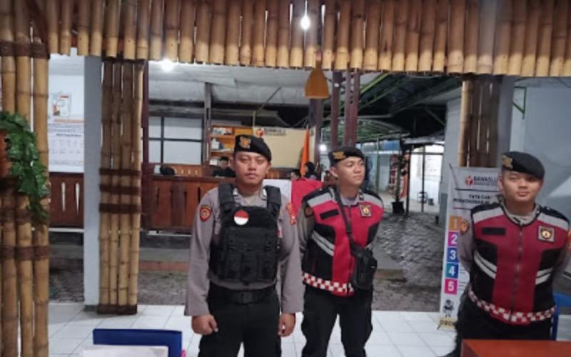 Jaga Kamtibmas Tetap Aman, Personel Polres Rejang Lebong Pam KPU Dan Bawaslu