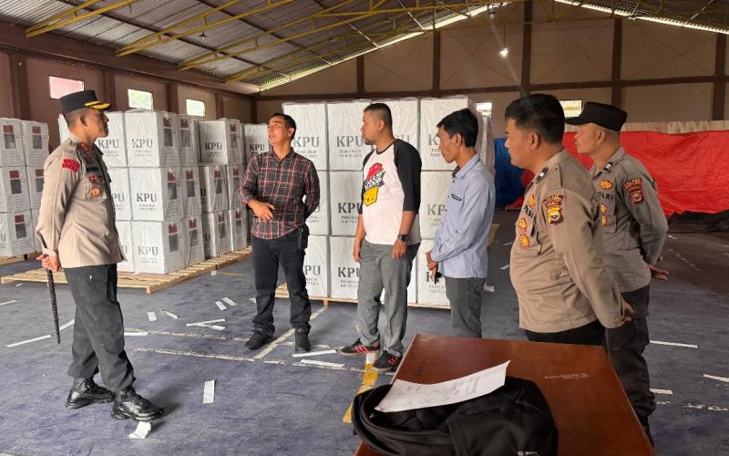 Kapolres Rejang Lebong Laksanakan Pengecekan Logistik KPU untuk Kesiapan Pemilihan Tahun 2024