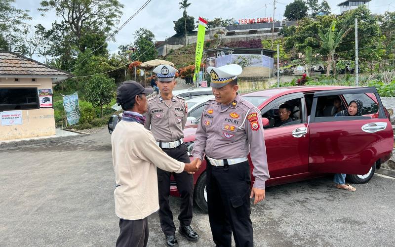 Polres Rejang Lebong Gelar Sosialisasi Tertib Parkir di Wisata Tebing Suban Curup