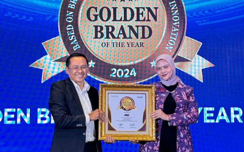 JNE Raih Penghargaan Golden Brand of The Year 2024