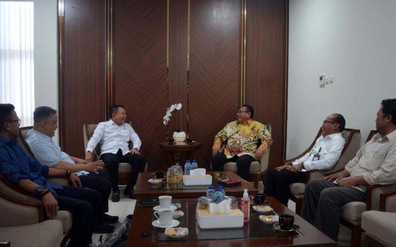 Jenderal TNI (Purn) Dudung Abdurachman Minta SMSI Terus Bergerak dan Solid