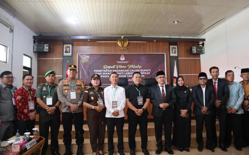 Kapolres Lebong Hadiri Rapat Pleno Terbuka Penetapan Pasangan Calon Bupati dan Wakil Bupati Lebong Terpilih