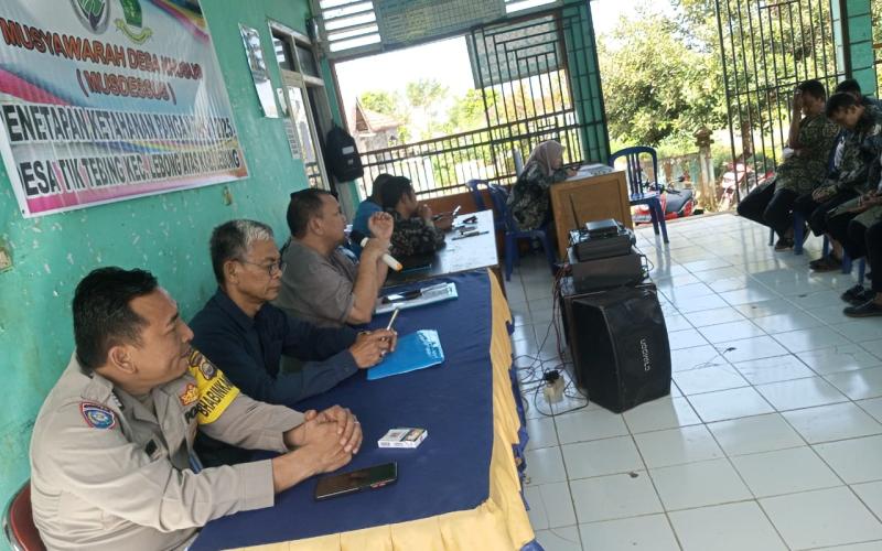 Dukung Ketahanan Pangan di Desa, Kanit Binmas Polsek Lebong Atas Hadiri Musdesus di Desa Tik Tebing