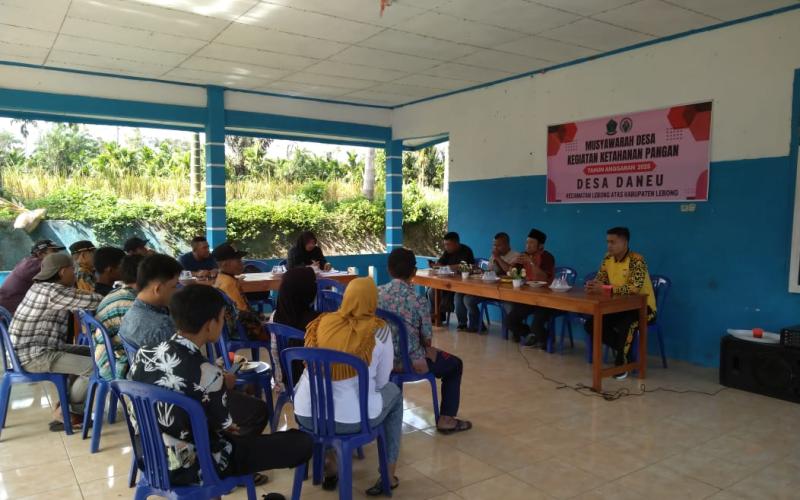 Bhabinkamtibmas Polsek Lebong Atas Hadiri Musdes Ketahanan Pangan di Desa Daneu
