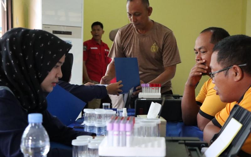 Jaga Kesehatan Personel, Polres Seluma Gelar Pemeriksaan Kesehatan Berkala
