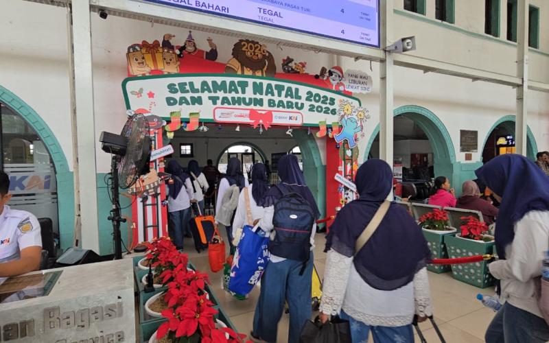 Hari Pertama dan Kedua Masa Angkutan Nataru 2025/2026, KAI Daop 1 Jakarta Layani Lebih dari 114 Ribu Pelanggan