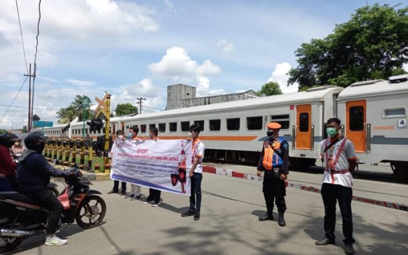KAI Perkuat Keselamatan Perlintasan Sebidang Jelang Angkutan Nataru 2025/2026