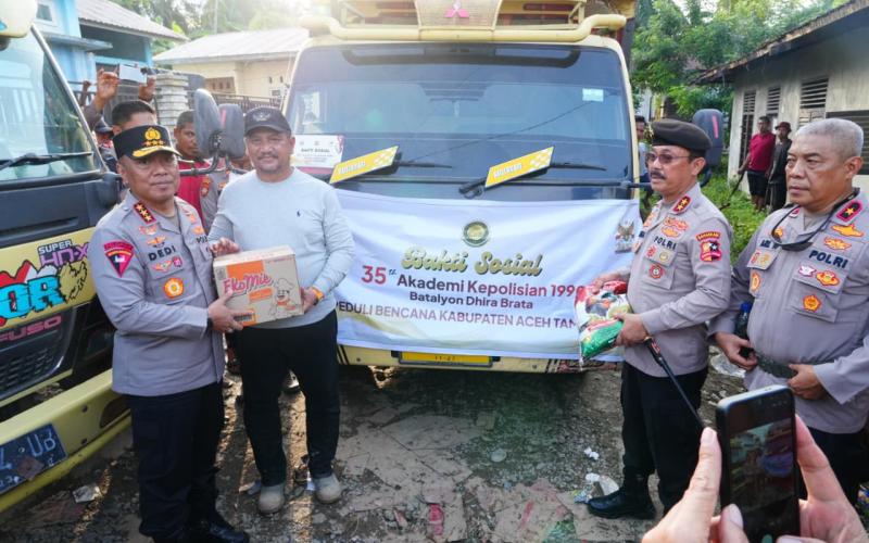 Wakapolri Pantau Penanganan Banjir Aceh Tamiang, Pastikan Bantuan Besar Akpol ’90 Tersalurkan Tepat Sasaran