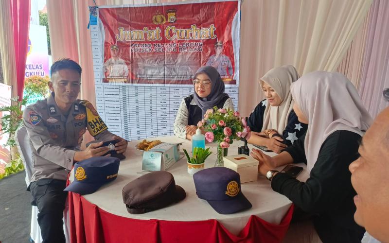 Polsek Selupu Rejang Gelar Kegiatan Jum’at Curhat di Kelurahan Simpang Nangka