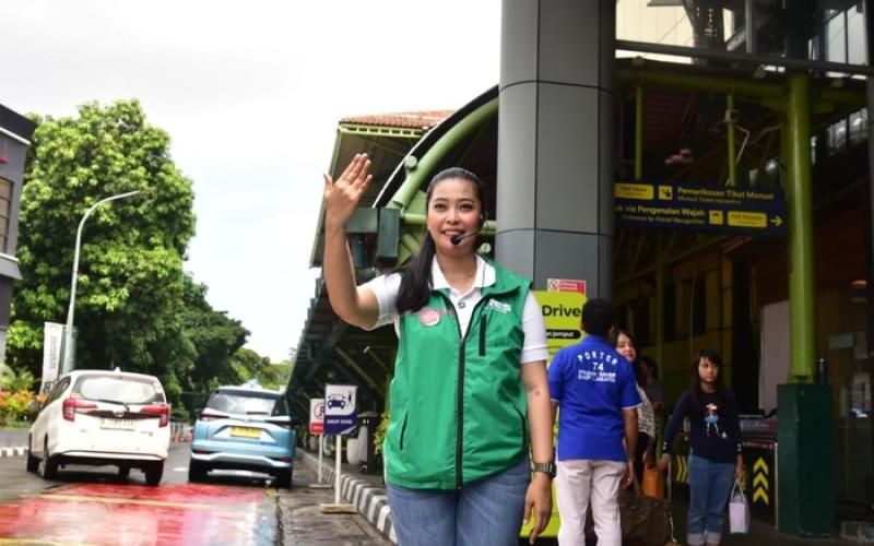 Petugas Customer Service Parking Excellent