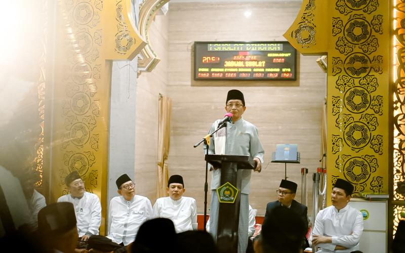 Ribuan Jamaah Padati Masjid Raya Baitul Izzah, Menag Nasaruddin Umar Ajak Perkuat Syukur dan Kepedulian Sosial