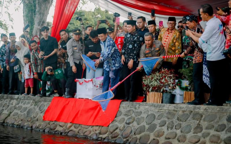 Menteri Agama Hadiri Pelepasan Satwa di Danau Dendam Tak Sudah, Tegaskan Pentingnya Menjaga Ekologi