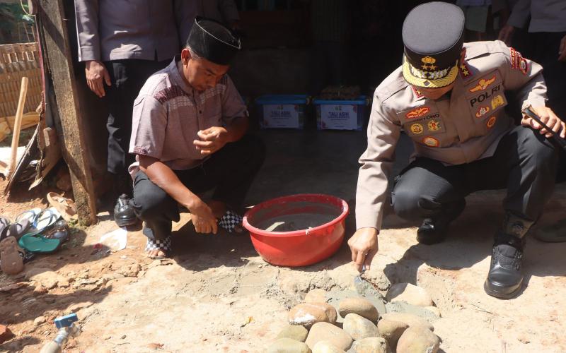  Kapolda Bengkulu Groundbreaking Bedah Rumah ke-76 di Seluma