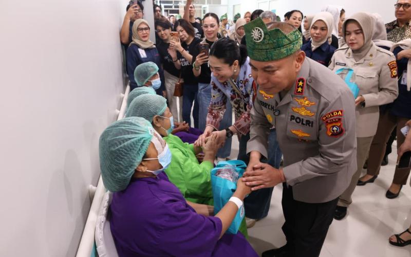 Kolaborasi Kemanusiaan, Polda Riau Bantu 310 Warga Ikut Operasi Katarak Gratis
