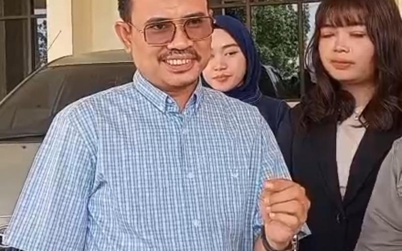 kuasa hukum terdakwa, Ilham Patahillah