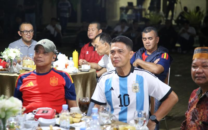 Polda Bengkulu Gelar Nobar Piala Dunia 2026 Bersama Personel dan Masyarakat