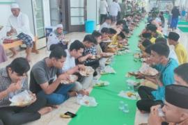 Jumat Berkah, Gulai Terenak Sedunia di Masjid At-Taqwa Siap Disantap