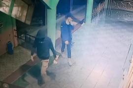 Terekam CCTV, Polisi Buru Pelaku Pencuri Kotak Amal