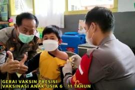 Polres Rejang Lebong Gelar Serbuan Vaksin Bagi Anak-anak SD 02