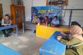 Jumat Curhat, Kapolsek Giri Mulya Sambangi Sekre BPD Desa Tanjung Anom untuk Ciptakan Kamtibmas Selama Bulan Ramadhan