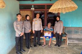Indahnya Berbagi, Polres BS Salurkan Bantuan Kemanusiaan Untuk Negeri Kepada Warga Kelurahan Padang Kapuk