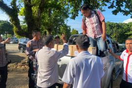 Polres Bengkulu Selatan Kawal Distribusi Logistik Pilkades Tahun 2023