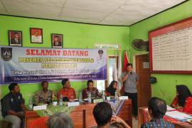 Monitoring Penggunaan DD, Bhabinkamtibmas Polsek Lais Hadiri Acara Penetapan Titik Nol