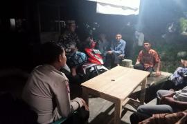 Sambang DDS malam, Bhabinkamtibmas Sampaikan Imbauan kepada Warga Binaan 