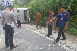 Bus Berpenumpang 34 Orang Terguling di Seluma, 28 Orang Alami Luka