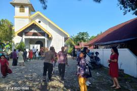 Berikan Rasa Aman dan Nyaman Saat Laksanakan Ibadah Minggu, Polsek Kota Manna Lakukan Pengamanan Gereja 