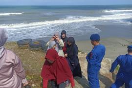 Sambang Dialogis, Sat Polairud Imbau Wisatawan untuk Tidak Mandi Ditepi Pantai