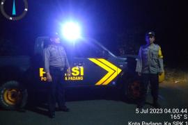 Dini Hari, Polsek Kota Padang Berikan Rasa Aman Dengan Patroli Jalan Lintas