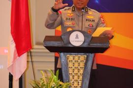 Polri Gelar Wayang Kulit Berlakon Wahyu Cakraningrat 