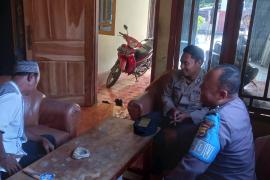 Bhabikamtibmas Polsek Maje Sambangi Tomas, Sampaikan Imbauan Kamtibmas 