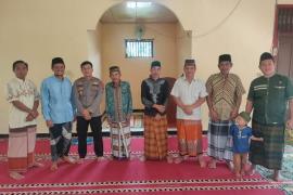 Kapolsek Kaur Utara Gelar Safari Jumat di Masjid Mujahidin Desa Pancur Negara