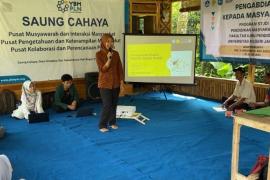 Mempromosikan Desa Wisata melalui Media Sosial: Pemberdayaan Komunitas Desa Sirnajaya