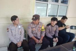 Bhabinkamtibmas Polsek Kota Manna Sambang Dialogis  kepada Security RSUD HD Bengkulu Selatan, Sampaikan Imbauan Kamtibmas   