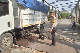  Polsek Batiknau 