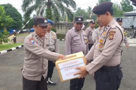 Jadikan Ladang Ibadah Polsek Giri Mulya Lakukan Gerakan Sedekah Bersama