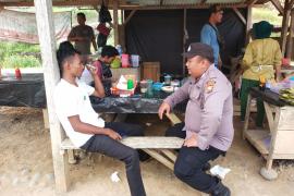 Antisipasi Gangguan Kamtibmas Polsek Giri Mulya Sambangi Pasar Desa Giri Mulya