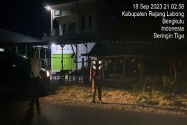 Kapolsek Sindang Kelingi Pimpin Patroli Rutin untuk Menjaga Keamanan di Jalur Lintas Sindang Kelingi – PUT