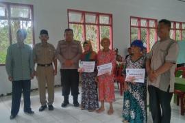 Polsek Giri Mulya Lakukan Pengawasan Penyaluran BLT DD Desa Wonoharjo 