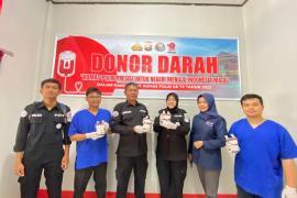 Peringatan Hari Jadi Humas Polri, Polres Rejang Lebong Gelar Bhakti Sosial Donor Darah