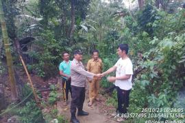 Bhabinkamtibmas Polsek Nasal Gelar Problem Solving Terkait Adanya Pemortalan Jalan oleh Warga Menuju PT CBS 