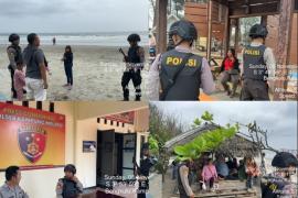 Patroli, Personel Sat Samapta Sampaikan Imbauan kepada Warga Waspada Aksi Kriminalitas