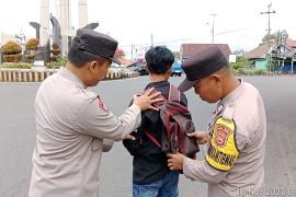 Polsek Curup Razia Senjata Api Dan Senjata Tajam, Antisipasi Tindak Pidana
